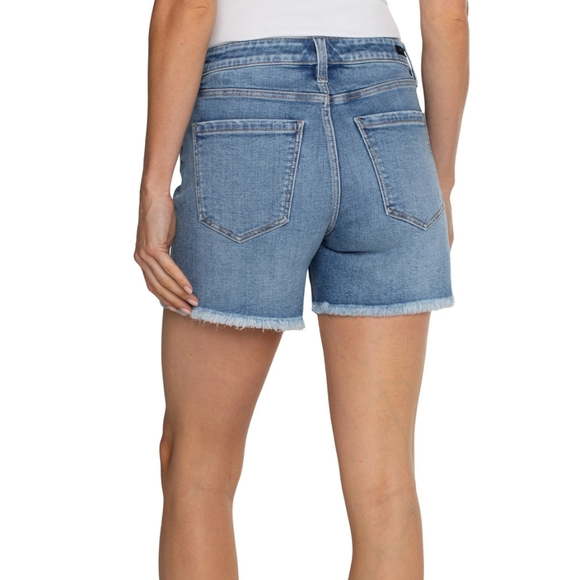 stitchfix x liverpool vickie fray hem denim short - Picture 2 of 4